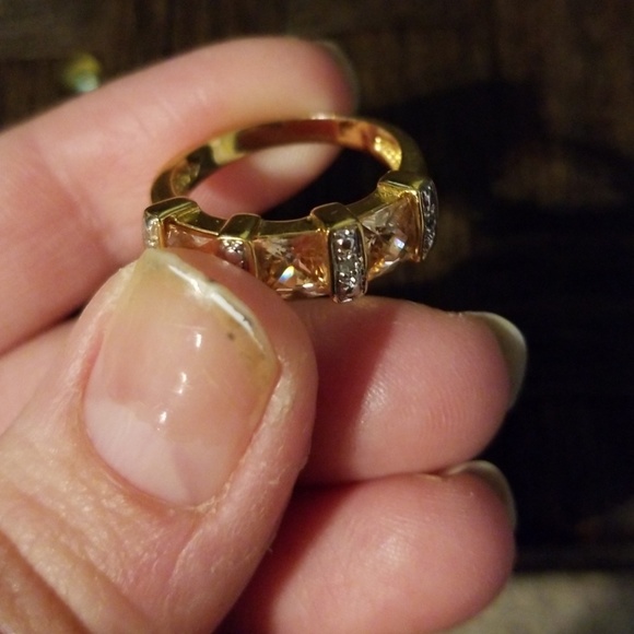 Ring - Picture 8 of 8